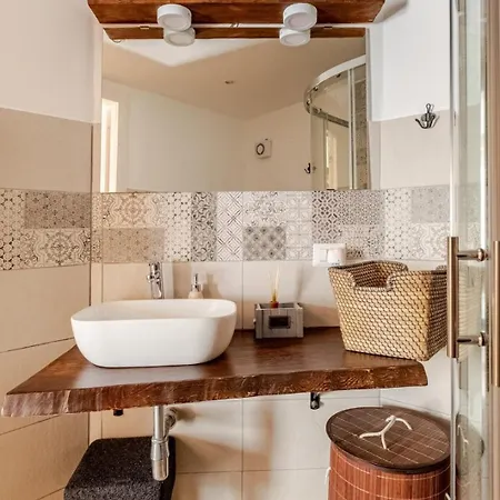 Apartment Lullaby Bari